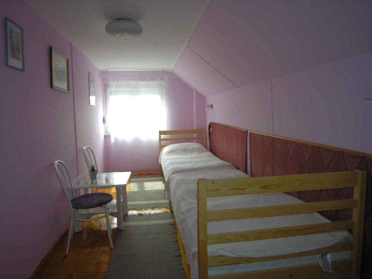 Apartment In Balatonlelle/Balaton 19144 ภายนอก รูปภาพ