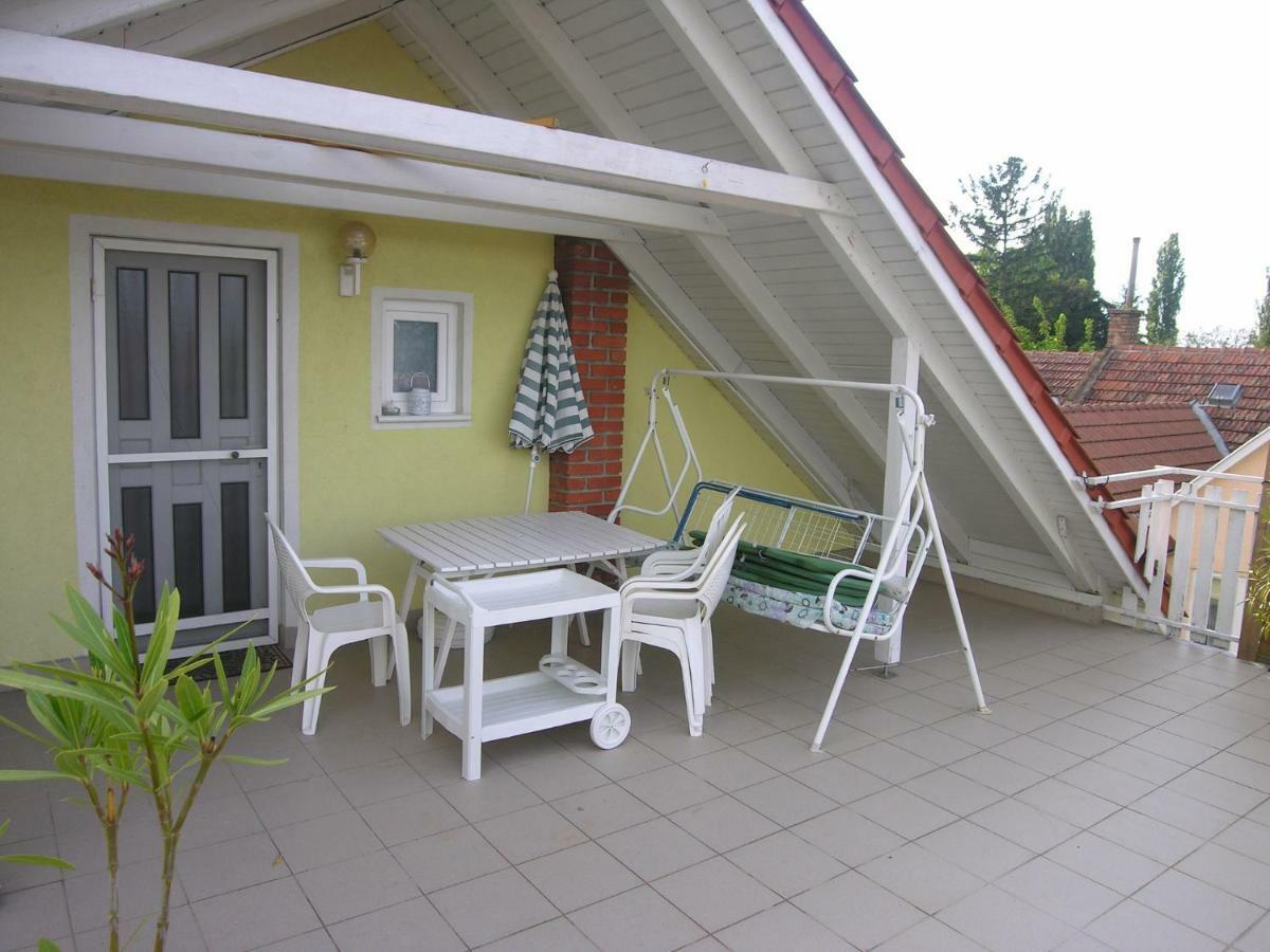 Apartment In Balatonlelle/Balaton 19144 ภายนอก รูปภาพ